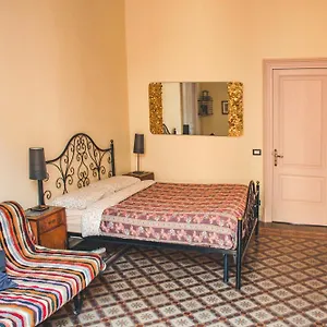 Pensión Casa Verdi - House Of Travelers